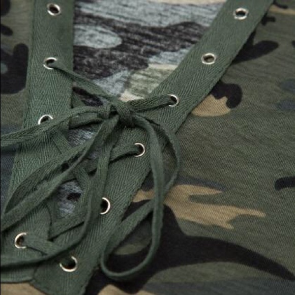 Lace up Camo Shirt - Picture 3 of 4